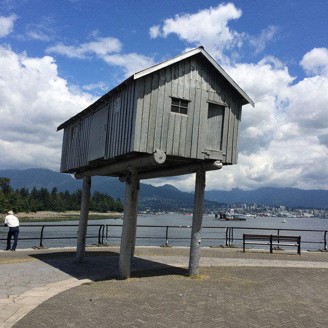 modern-coup-coal-harbour-art-installation-house